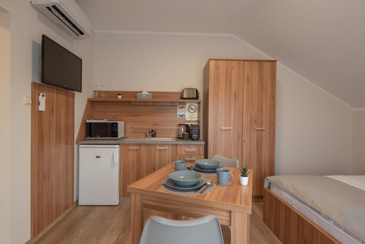 Hidfo Apartman-Nyugalom Szigetei Gyula Exterior foto